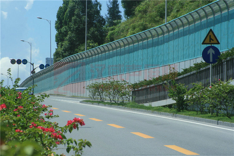 湖南永州高架路整體式聲屏障