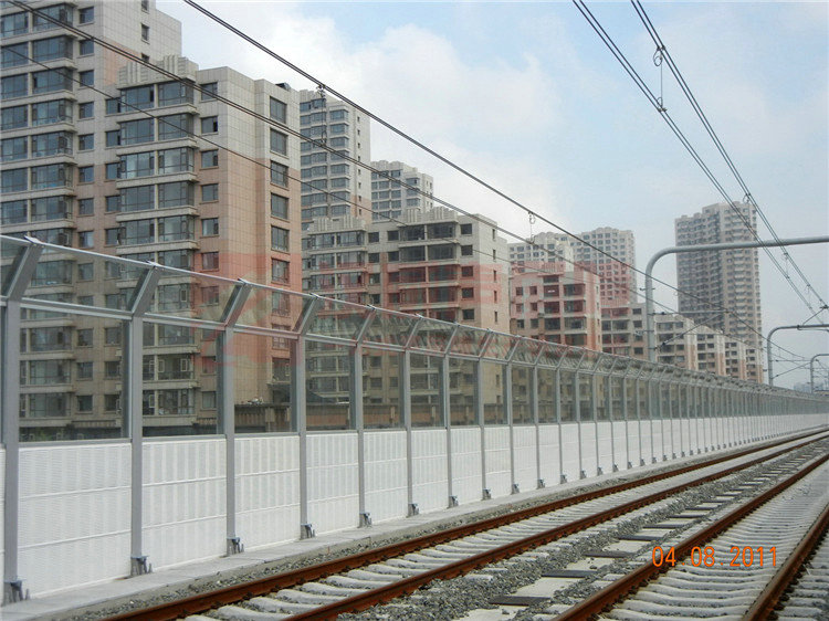 四川廣安高架橋梁復合型聲屏障