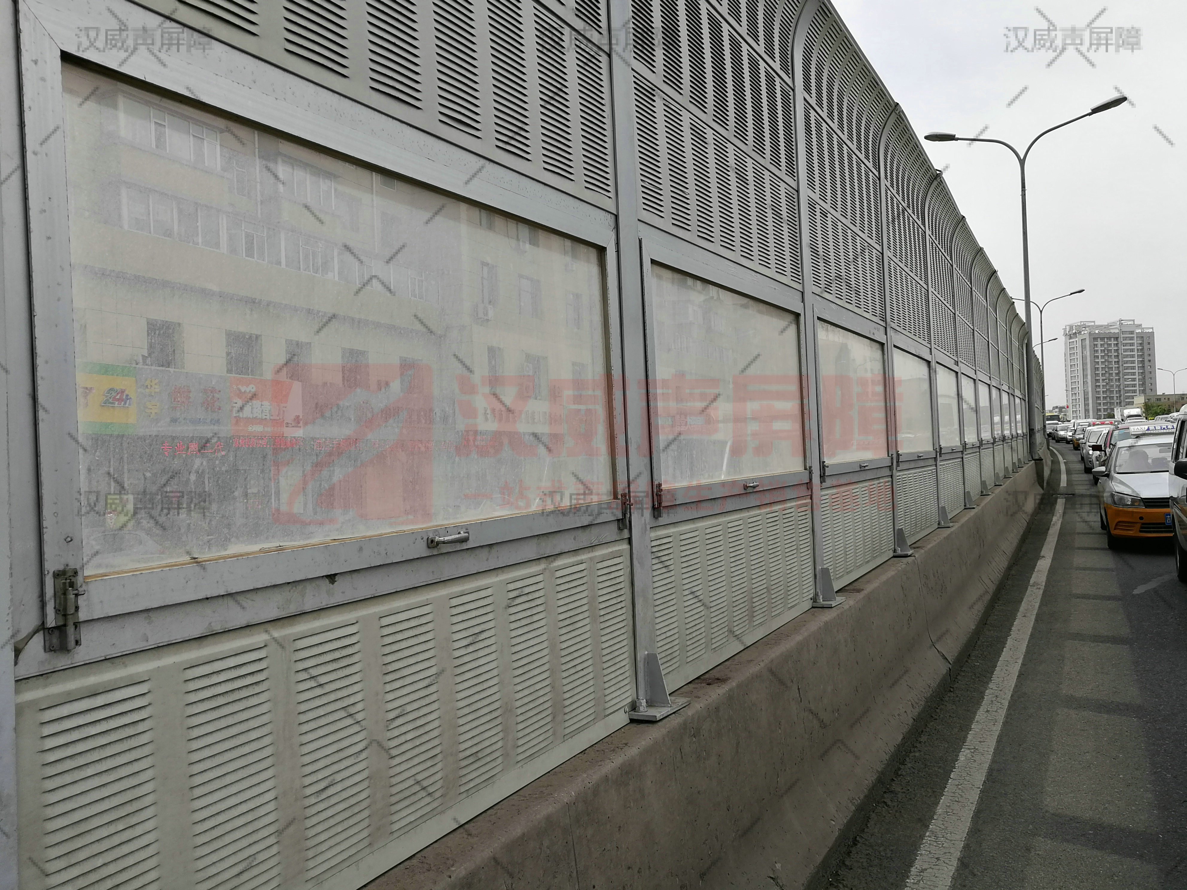 遼寧丹東高架整體式隔音屏